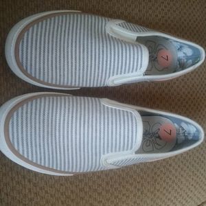 Size 7 canvas sailor shoes from Margaritaville